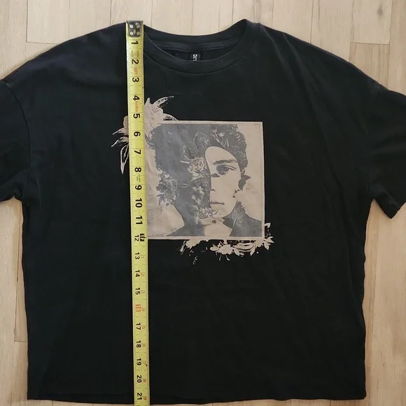 Shawn Mendes H&M Divided Womens Graphic T-Shirts - Black and White Size XS and M - Picture 4 of 8